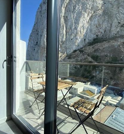 Cp High Floor Luxury Studio Gibraltar Exterior photo